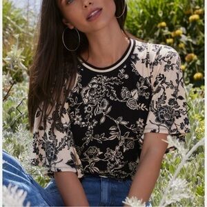 Johnny Was Janie Favorite Flutter Raglan Neutral Floral Sleeve Top Vassala SZ L